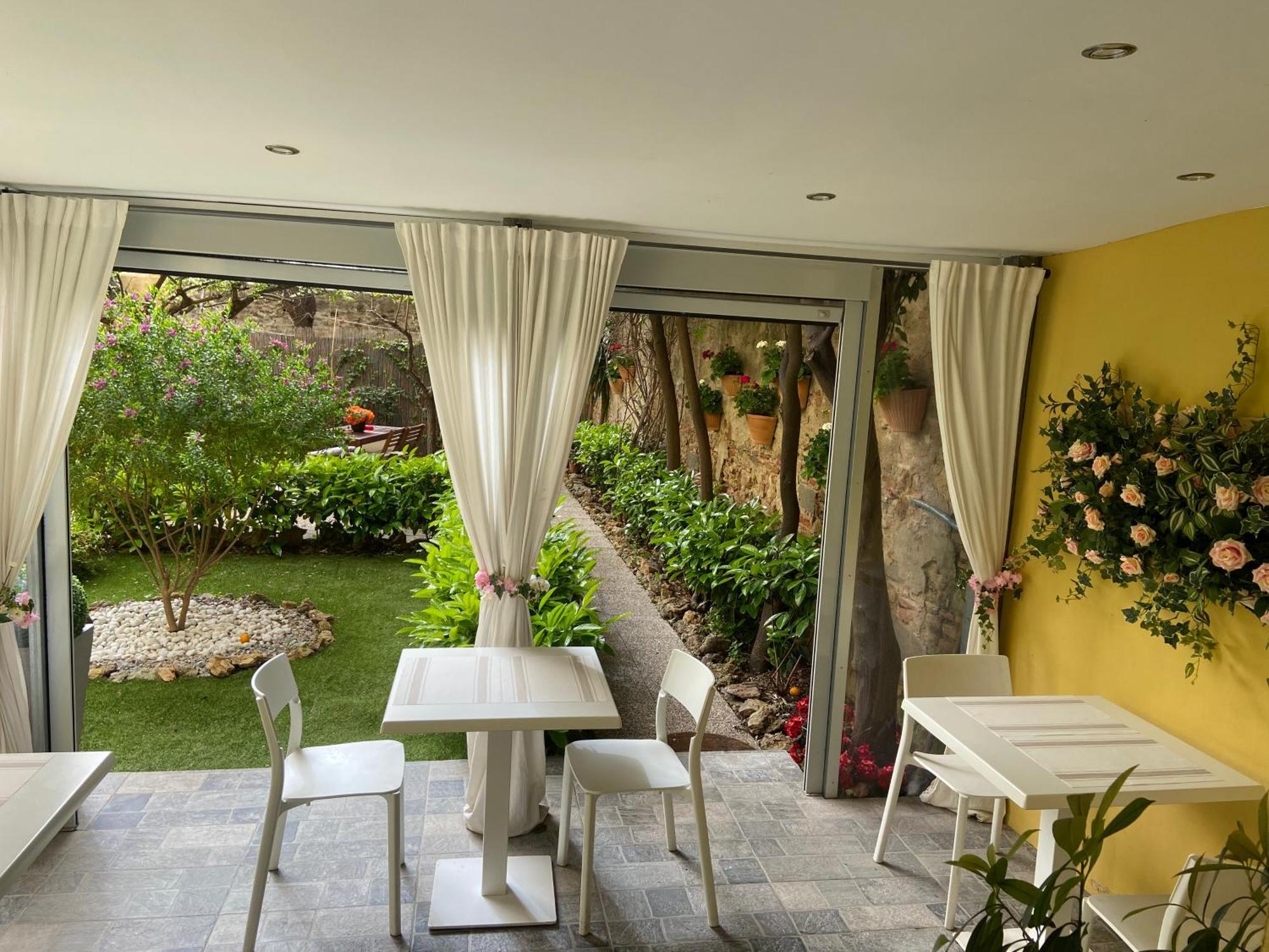 Paradise Inn Ліворно Екстер'єр фото